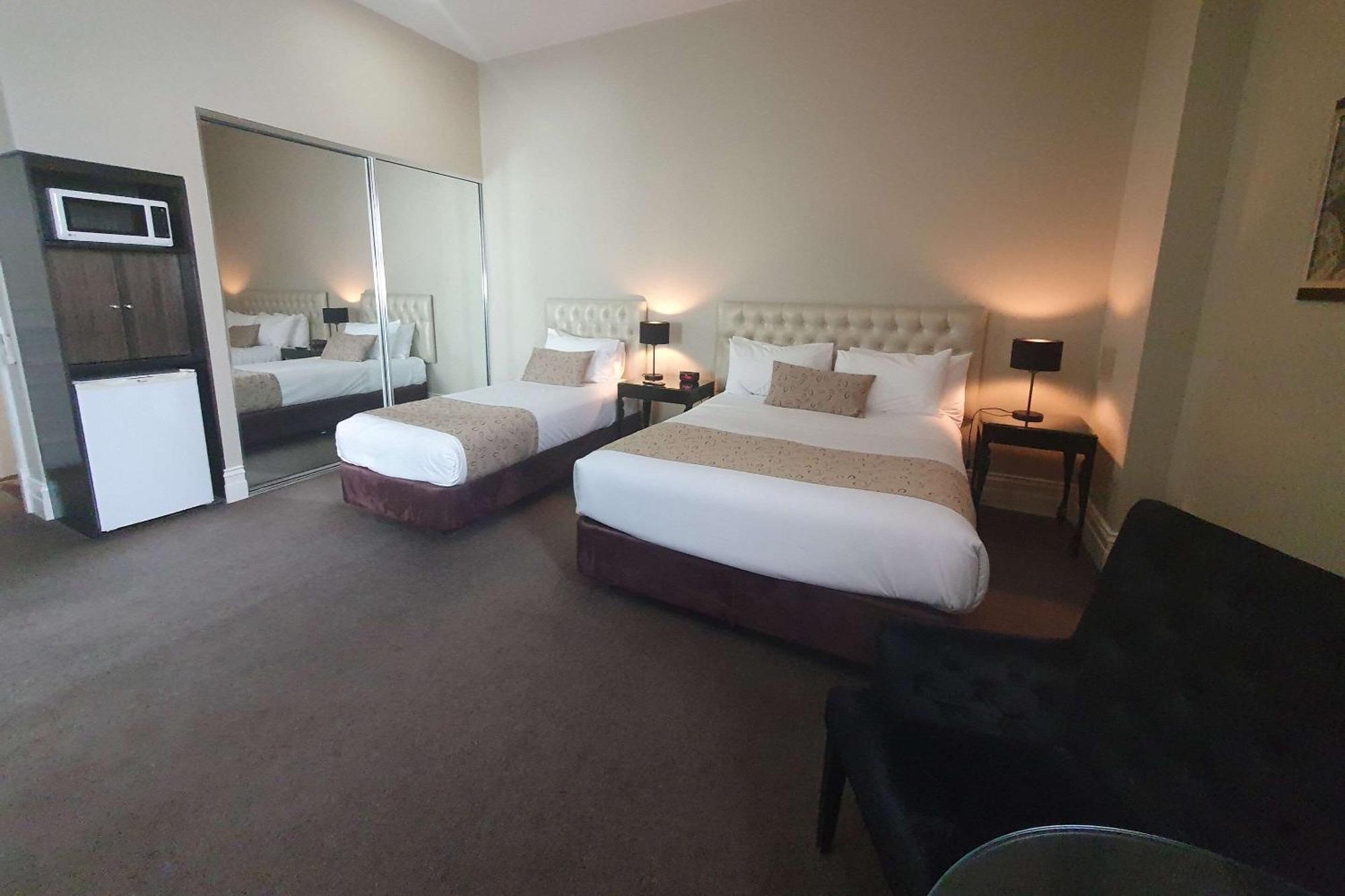 Quality Inn The George Hotel Ballarat Exterior photo